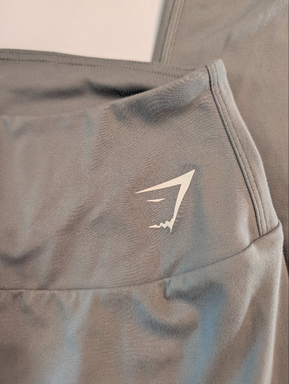 Gymshark Grey Kids Leggings with White Logo - Picture 3 of 5